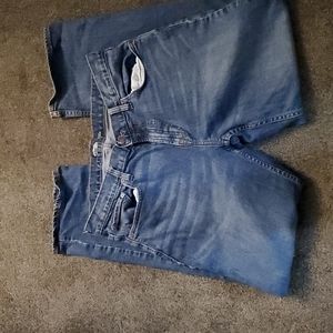 Old navy loose fitting jeans 33x32
